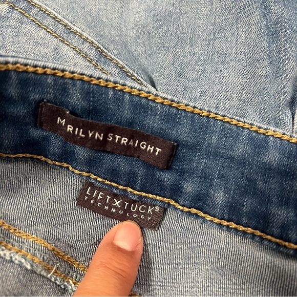 NYDJ Women’s Lift X Tuck Technology Size 12 Marilyn Straight Leg Jeans Casual - Picture 6 of 12